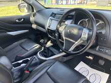 Nissan 2.3 dCi N-Guard Pickup Double Cab 4dr Diesel Manual 4WD Euro 6 (s/s) (190 ps)