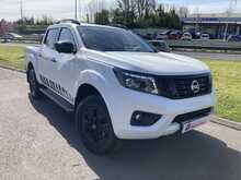 Nissan 2.3 dCi N-Guard Pickup Double Cab 4dr Diesel Manual 4WD Euro 6 (s/s) (190 ps)