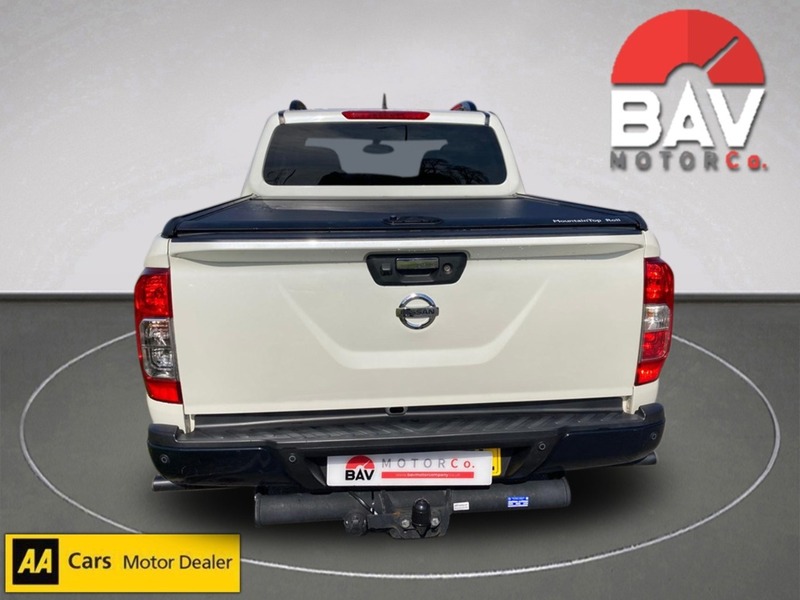 Nissan 2.3 dCi N-Guard Pickup Double Cab 4dr Diesel Manual 4WD Euro 6 (s/s) (190 ps)