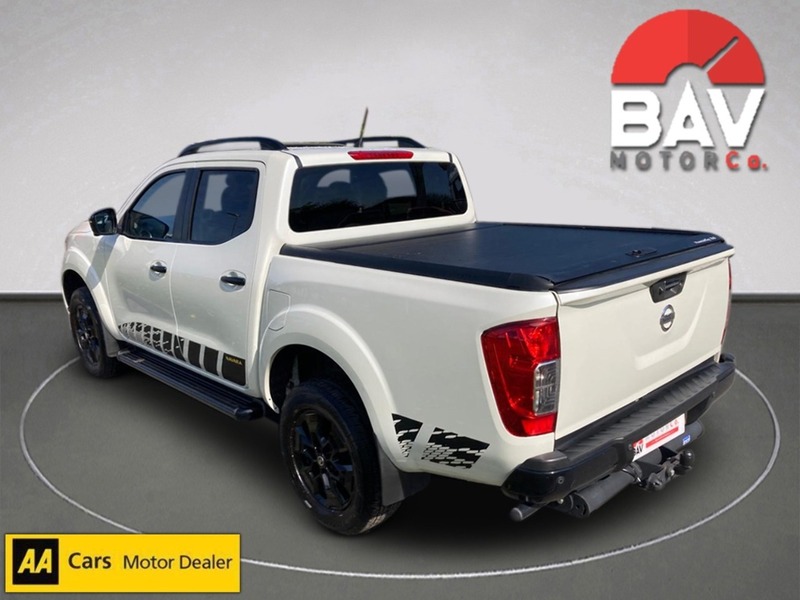 Nissan 2.3 dCi N-Guard Pickup Double Cab 4dr Diesel Manual 4WD Euro 6 (s/s) (190 ps)