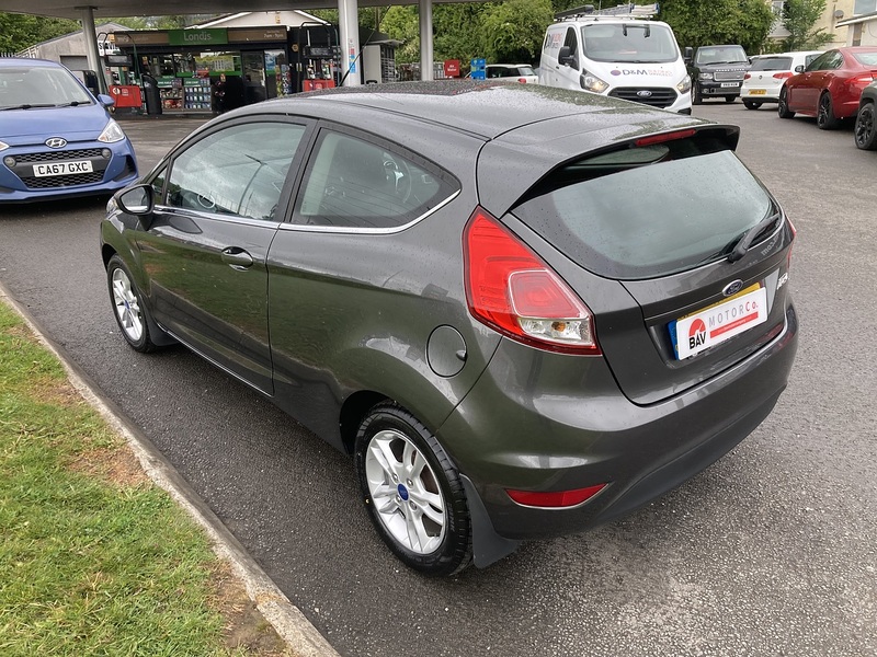 Ford 1.25 Zetec Hatchback 3dr Petrol Manual Euro 6 (82 ps)
