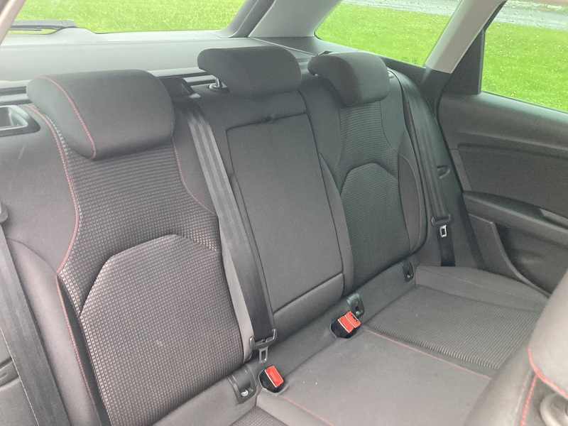 SEAT 2.0 TDI FR Technology ST 5dr Diesel Manual Euro 6 (s/s) (150 ps)