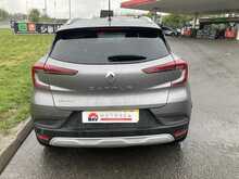 Renault 1.0 TCe Iconic SUV 5dr Petrol Manual Euro 6 (s/s) (100 ps)