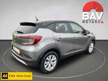 Renault 1.0 TCe Iconic SUV 5dr Petrol Manual Euro 6 (s/s) (100 ps)