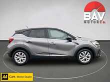 Renault 1.0 TCe Iconic SUV 5dr Petrol Manual Euro 6 (s/s) (100 ps)