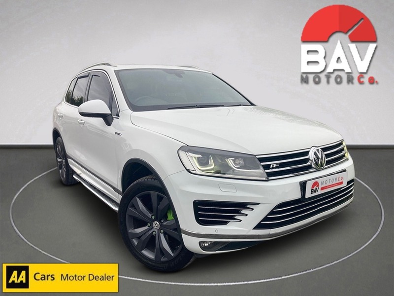 Volkswagen 3.0 TDI V6 BlueMotion Tech R-Line SUV 5dr Diesel Tiptronic 4WD Euro 6 (s/s) (204 ps)