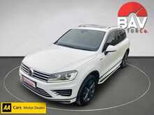Volkswagen 3.0 TDI V6 BlueMotion Tech R-Line SUV 5dr Diesel Tiptronic 4WD Euro 6 (s/s) (204 ps)