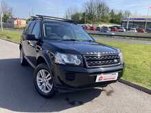Land Rover 2.2 TD4 Black and White SUV 5dr Diesel Manual 4WD Euro 5 (s/s) (150 ps)