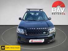 Land Rover 2.2 TD4 Black and White SUV 5dr Diesel Manual 4WD Euro 5 (s/s) (150 ps)