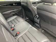 Kia 2.2 CRDi KX-3 SUV 5dr Diesel Auto AWD Euro 6 (197 bhp)