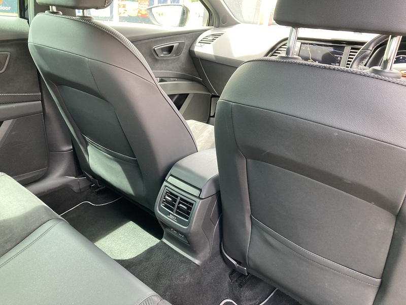 SEAT 2.0 TSI Cupra 300 ST 5dr Petrol DSG 7 Spd 4Drive Euro 6 (s/s) (300 ps)