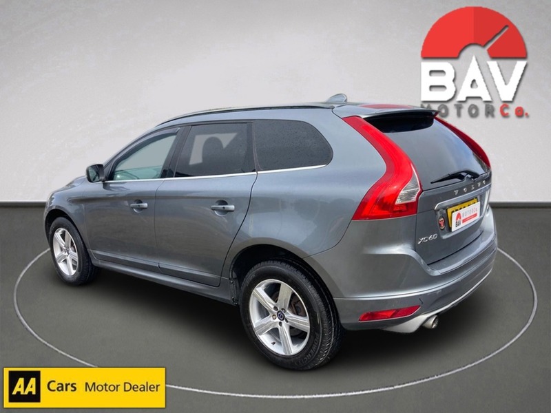 Volvo 2.0 D4 R-Design Nav SUV 5dr Diesel Manual Euro 6 (s/s) (190 ps)