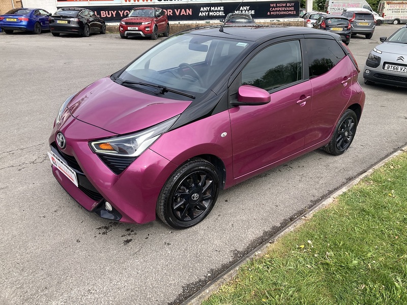 Toyota 1.0 VVT-i x-cite Hatchback 5dr Petrol Manual Euro 6 (71 ps)