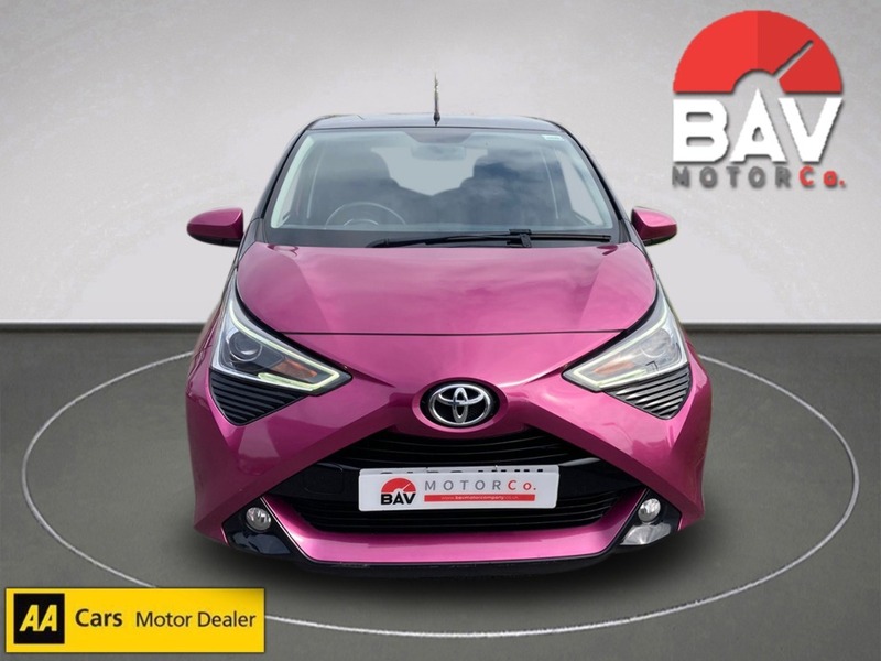 Toyota 1.0 VVT-i x-cite Hatchback 5dr Petrol Manual Euro 6 (71 ps)