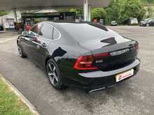 Volvo 2.0 D4 R-Design Saloon 4dr Diesel Auto Euro 6 (s/s) (190 ps)