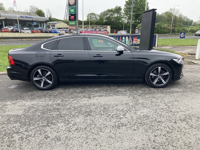 Volvo 2.0 D4 R-Design Saloon 4dr Diesel Auto Euro 6 (s/s) (190 ps)