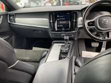 Volvo 2.0 D4 R-Design Saloon 4dr Diesel Auto Euro 6 (s/s) (190 ps)