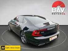 Volvo 2.0 D4 R-Design Saloon 4dr Diesel Auto Euro 6 (s/s) (190 ps)