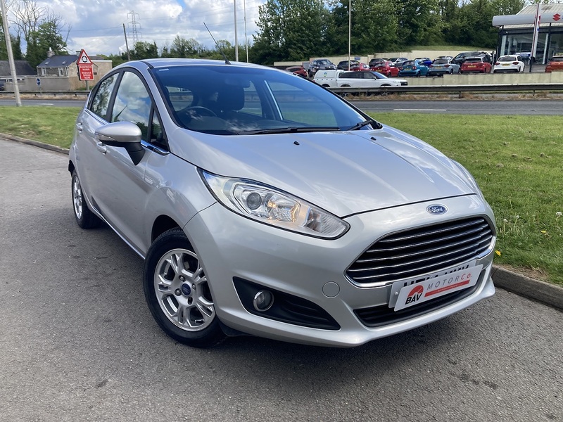 Ford 1.6 TDCi ECOnetic Zetec Hatchback 5dr Diesel Manual Euro 5 (s/s) (95 ps)