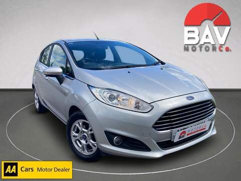 1.6 TDCi ECOnetic Zetec Hatchback 5dr Diesel Manual Euro 5 (s/s) (95 ps)