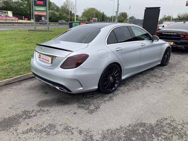 Mercedes-Benz 2.1 C250 BlueTEC AMG Line Saloon 4dr Diesel G-Tronic+ Euro 6 (s/s) (204 ps)