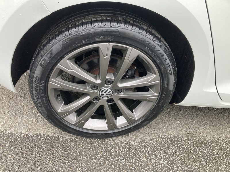 Volkswagen 2.0 TDI BlueMotion Tech GT Hatchback 5dr Diesel DSG Euro 5 (s/s) (150 ps)