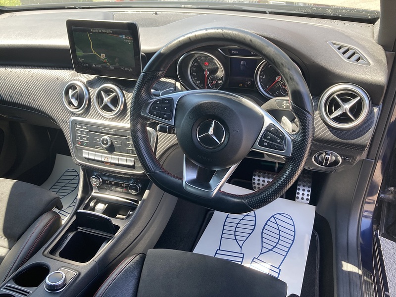 Mercedes-Benz 2.1 A200d AMG Line Hatchback 5dr Diesel 7G-DCT Euro 6 (s/s) (136 ps)
