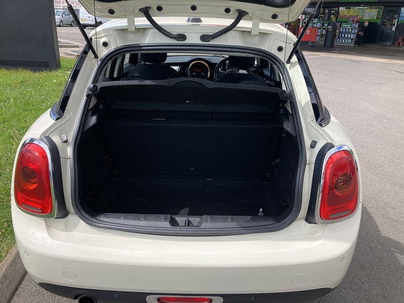 MINI 1.5 Cooper Hatchback 5dr Petrol Manual Euro 6 (s/s) (136 ps)