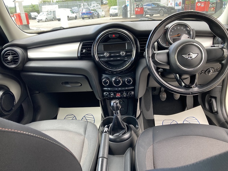 MINI 1.5 Cooper Hatchback 5dr Petrol Manual Euro 6 (s/s) (136 ps)