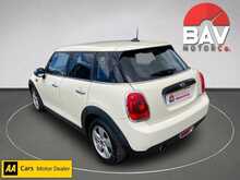 MINI 1.5 Cooper Hatchback 5dr Petrol Manual Euro 6 (s/s) (136 ps)