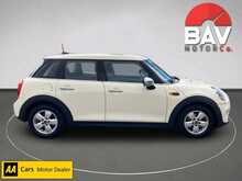 MINI 1.5 Cooper Hatchback 5dr Petrol Manual Euro 6 (s/s) (136 ps)