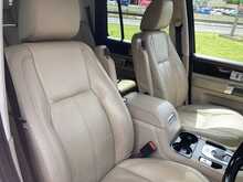 Land Rover 3.0 SD V6 HSE SUV 5dr Diesel Auto 4WD Euro 5 (255 bhp)