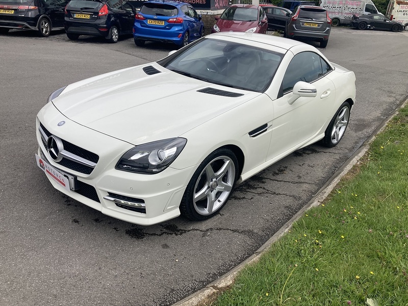 Mercedes-Benz 2.1 SLK250 CDI BlueEfficiency AMG Sport Convertible 2dr Diesel G-Tronic+ Euro 5 (s/s) (204 ps)