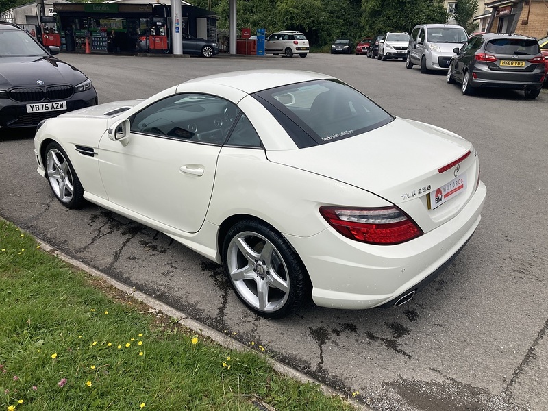 Mercedes-Benz 2.1 SLK250 CDI BlueEfficiency AMG Sport Convertible 2dr Diesel G-Tronic+ Euro 5 (s/s) (204 ps)