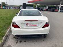 Mercedes-Benz 2.1 SLK250 CDI BlueEfficiency AMG Sport Convertible 2dr Diesel G-Tronic+ Euro 5 (s/s) (204 ps)