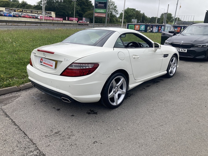 Mercedes-Benz 2.1 SLK250 CDI BlueEfficiency AMG Sport Convertible 2dr Diesel G-Tronic+ Euro 5 (s/s) (204 ps)