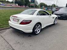Mercedes-Benz 2.1 SLK250 CDI BlueEfficiency AMG Sport Convertible 2dr Diesel G-Tronic+ Euro 5 (s/s) (204 ps)
