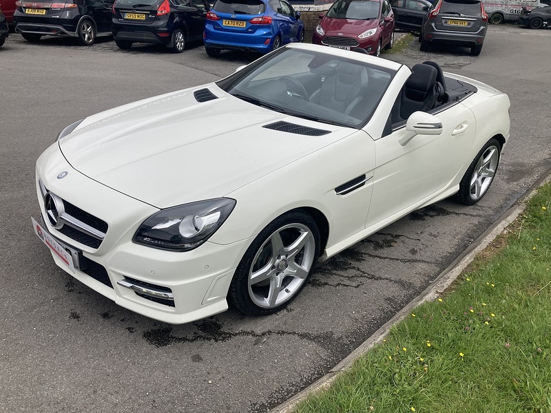 Mercedes-Benz 2.1 SLK250 CDI BlueEfficiency AMG Sport Convertible 2dr Diesel G-Tronic+ Euro 5 (s/s) (204 ps)