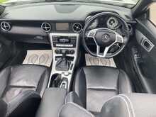Mercedes-Benz 2.1 SLK250 CDI BlueEfficiency AMG Sport Convertible 2dr Diesel G-Tronic+ Euro 5 (s/s) (204 ps)