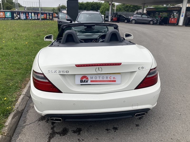 Mercedes-Benz 2.1 SLK250 CDI BlueEfficiency AMG Sport Convertible 2dr Diesel G-Tronic+ Euro 5 (s/s) (204 ps)