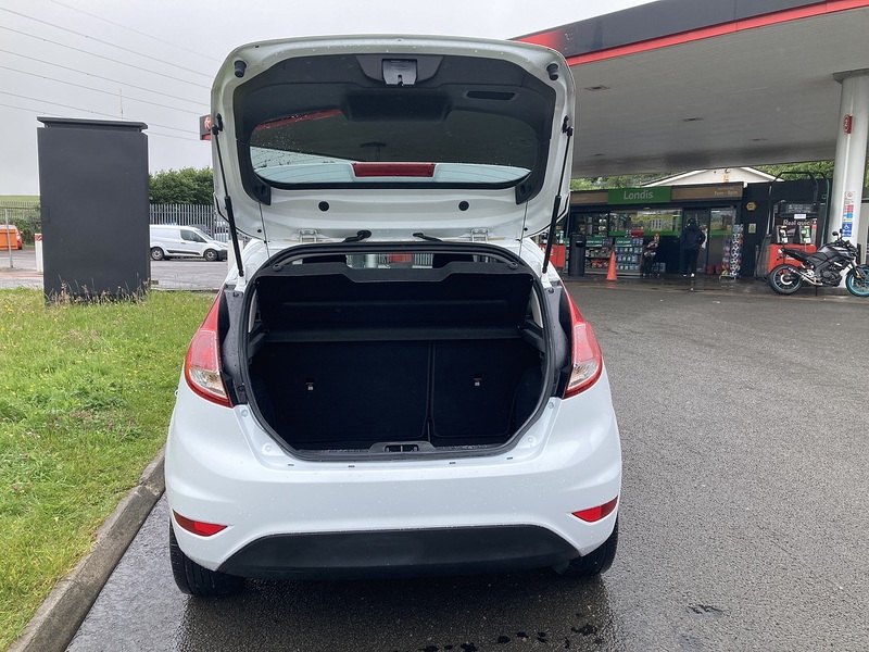 Ford 1.0T EcoBoost Titanium Hatchback 5dr Petrol Manual Euro 5 (s/s) (100 ps)
