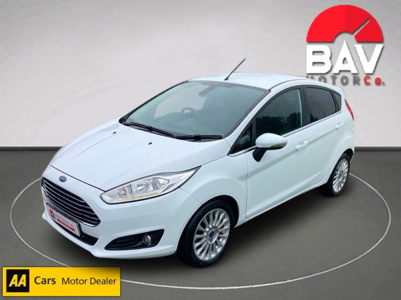 Ford 1.0T EcoBoost Titanium Hatchback 5dr Petrol Manual Euro 5 (s/s) (100 ps)