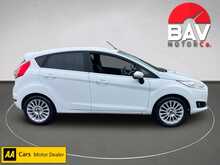 Ford 1.0T EcoBoost Titanium Hatchback 5dr Petrol Manual Euro 5 (s/s) (100 ps)