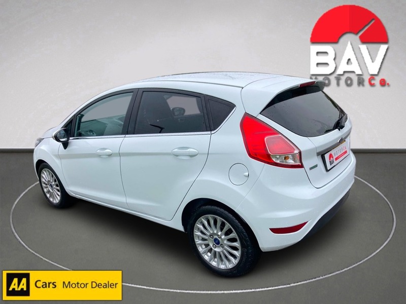 Ford 1.0T EcoBoost Titanium Hatchback 5dr Petrol Manual Euro 5 (s/s) (100 ps)