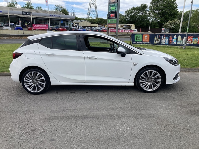 Vauxhall 1.6 CDTi BiTurbo Elite Nav Hatchback 5dr Diesel Manual Euro 6 (s/s) (160 ps)