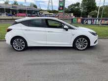 Vauxhall 1.6 CDTi BiTurbo Elite Nav Hatchback 5dr Diesel Manual Euro 6 (s/s) (160 ps)