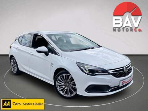 1.6 CDTi BiTurbo Elite Nav Hatchback 5dr Diesel Manual Euro 6 (s/s) (160 ps)