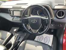 Toyota 2.2 D-CAT Invincible SUV 5dr Diesel Auto 4WD Euro 5 (150 ps)