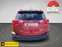 Toyota 2.2 D-CAT Invincible SUV 5dr Diesel Auto 4WD Euro 5 (150 ps)