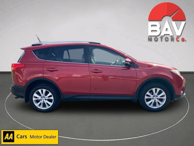 Toyota 2.2 D-CAT Invincible SUV 5dr Diesel Auto 4WD Euro 5 (150 ps)